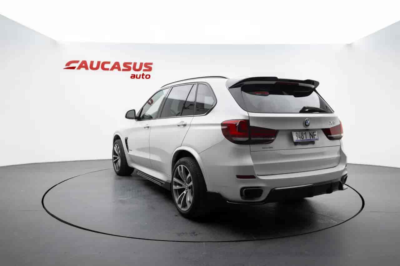 BMW X5 - 6