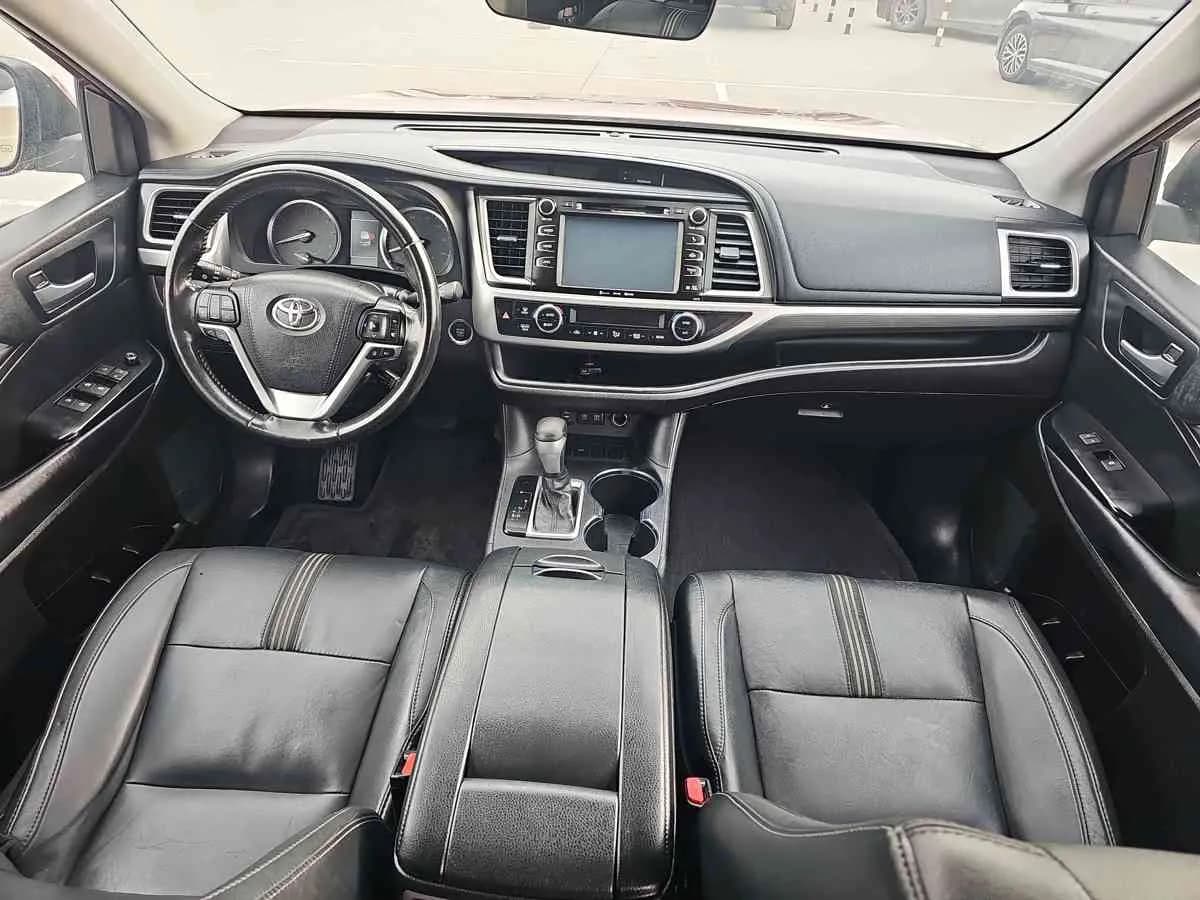 TOYOTA Highlander - 9