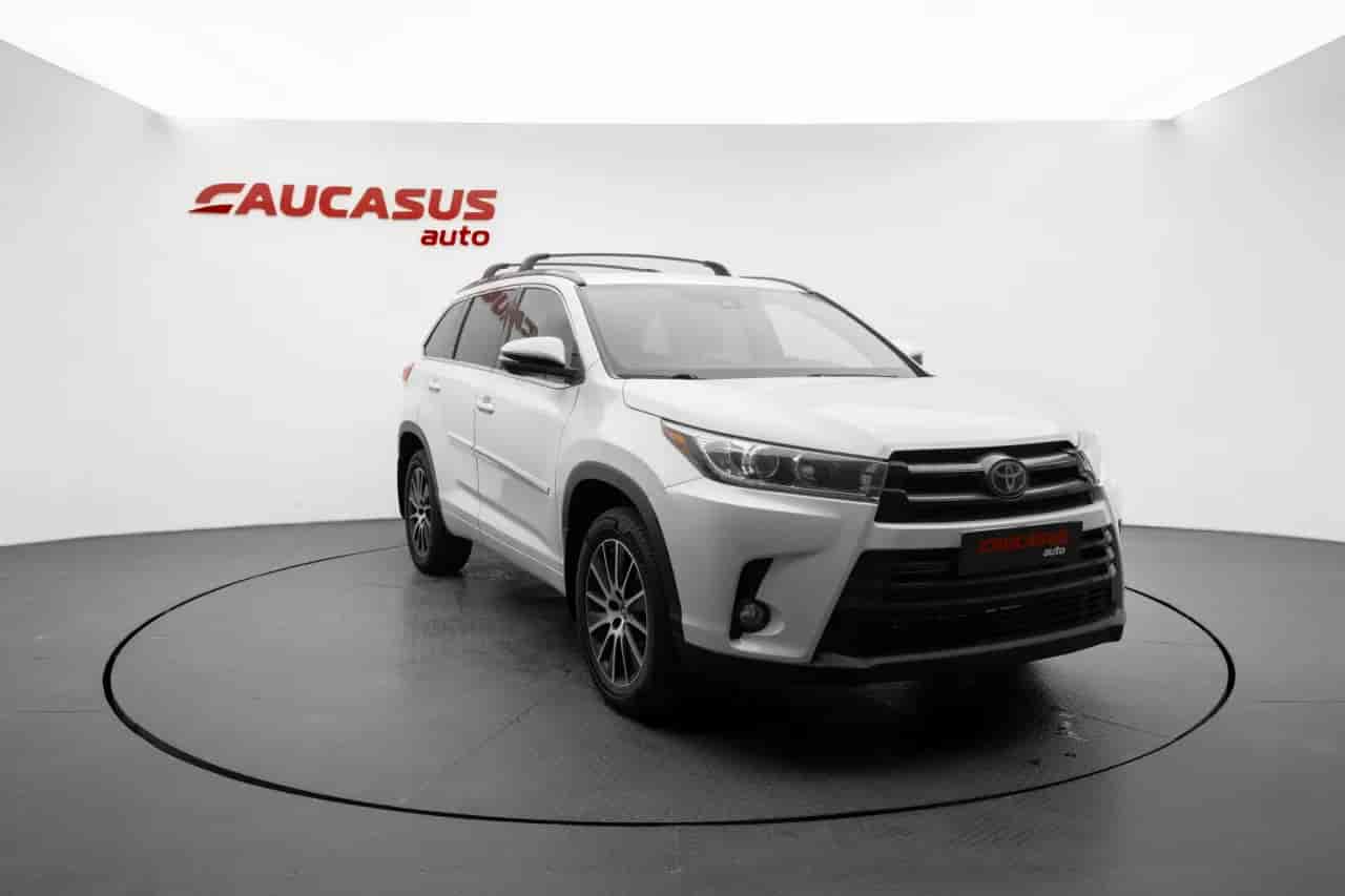 TOYOTA Highlander - 3