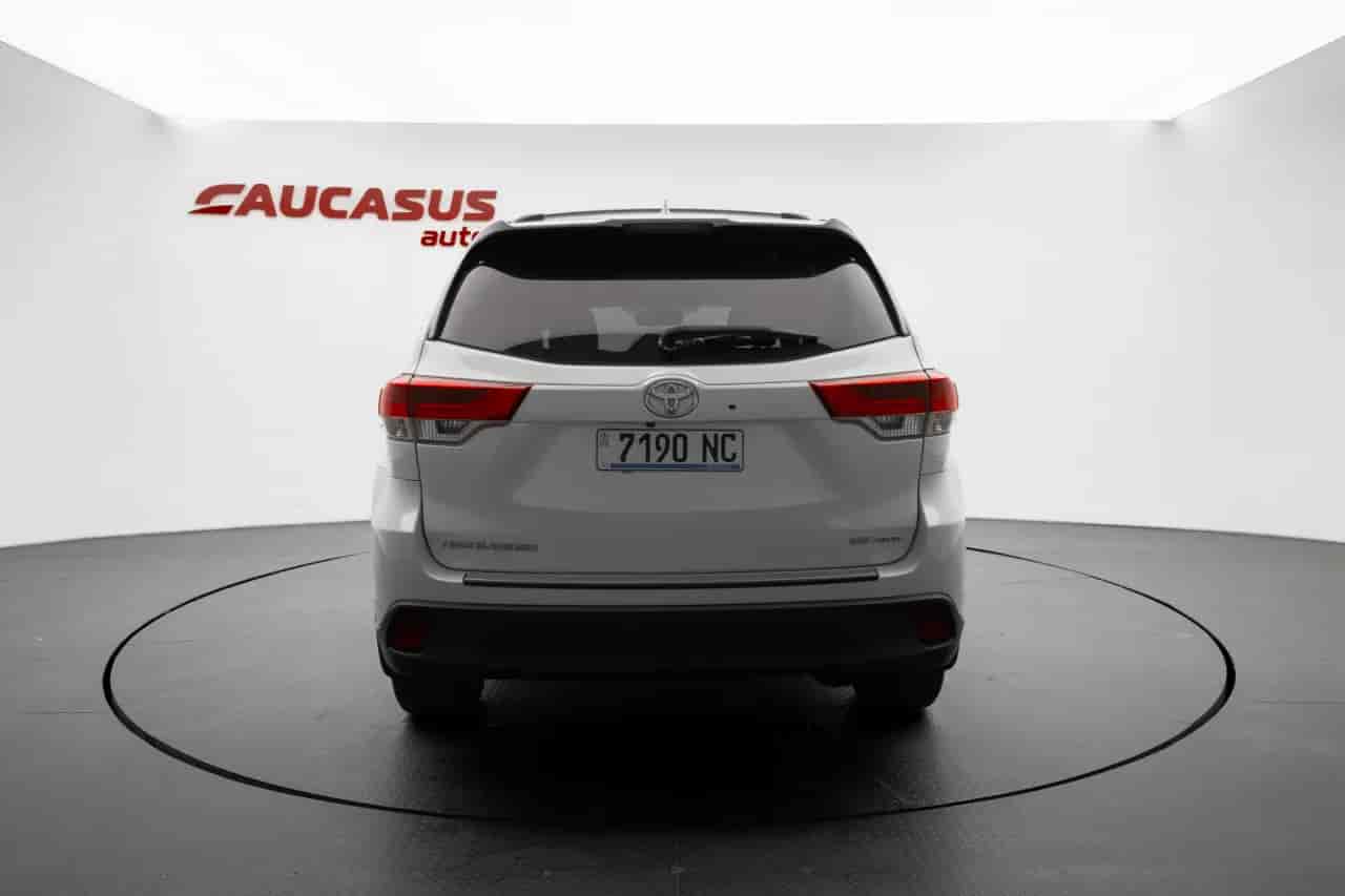 TOYOTA Highlander - 5