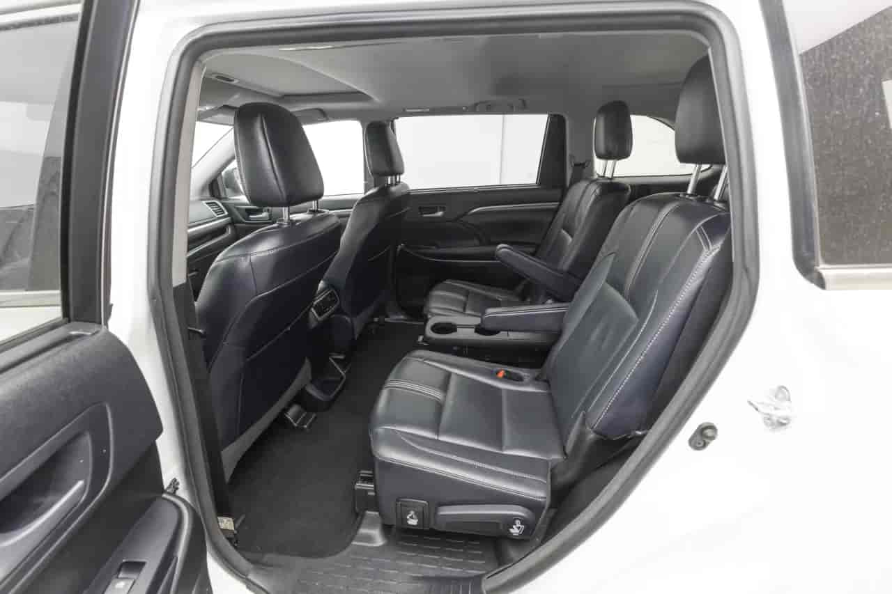 TOYOTA Highlander - 8
