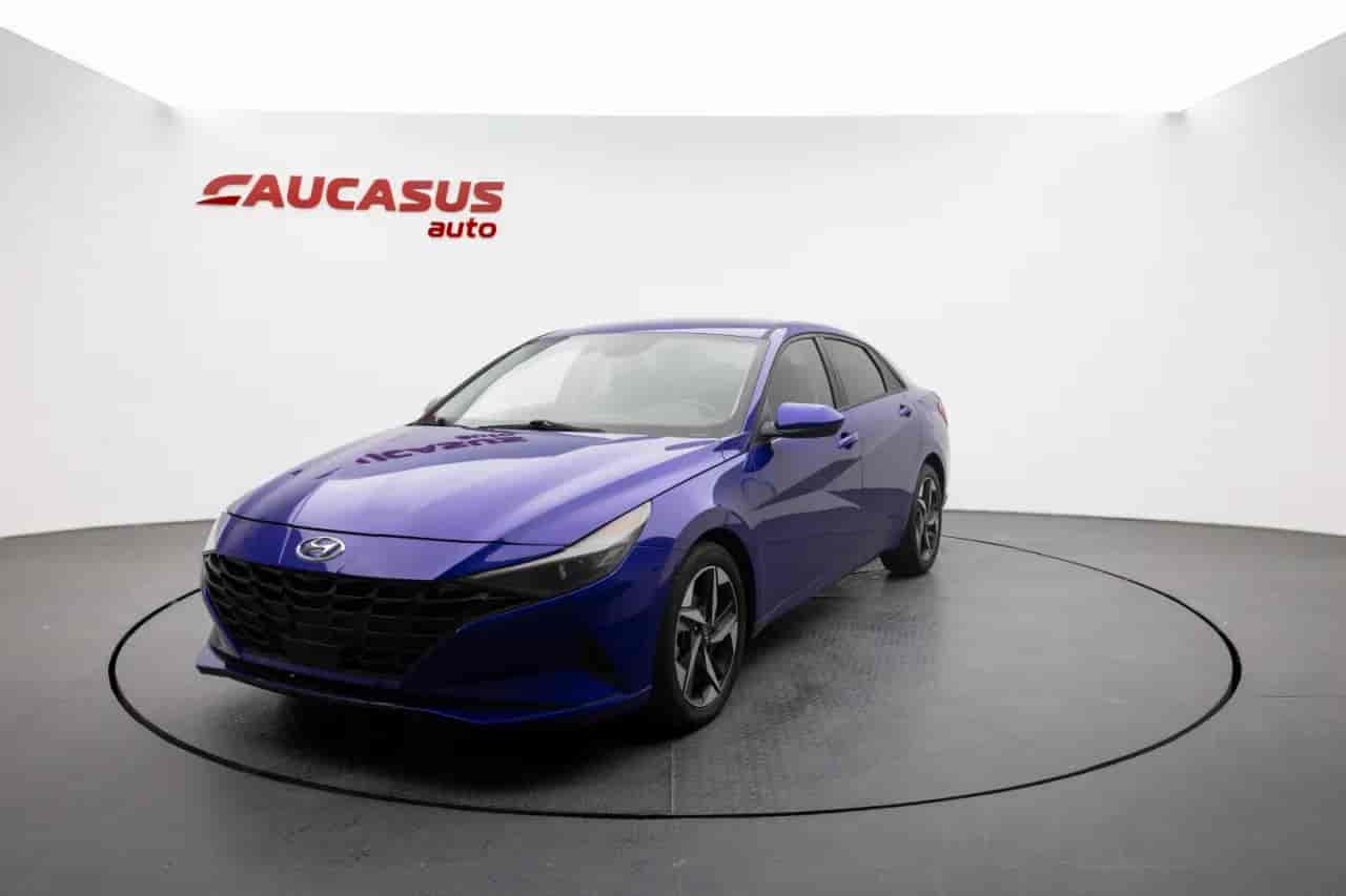 HYUNDAI Elantra - 1