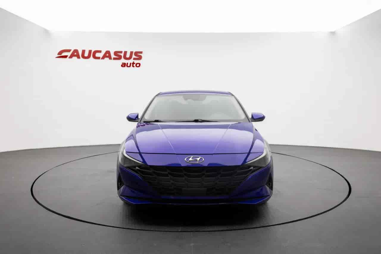 HYUNDAI Elantra - 2