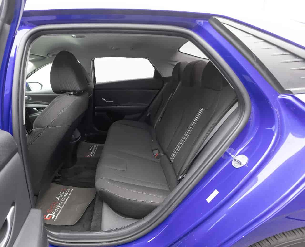 HYUNDAI Elantra - 8