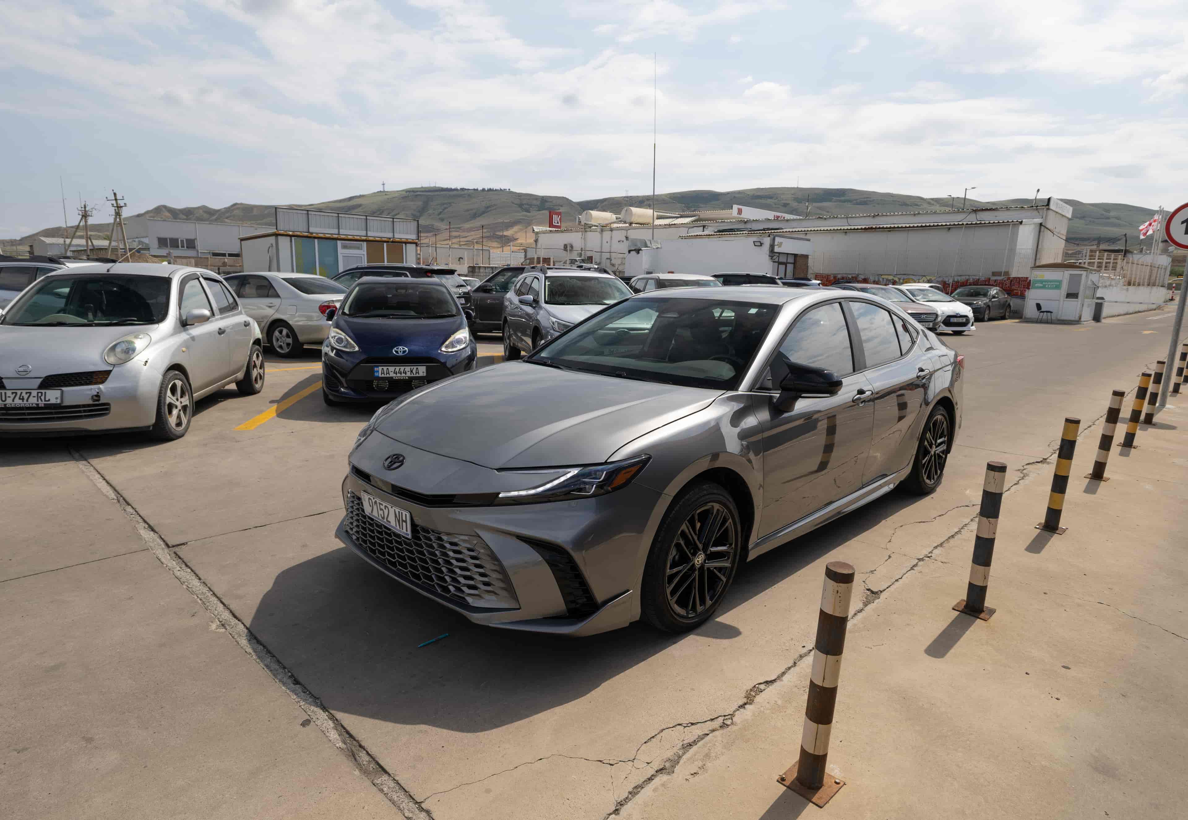 TOYOTA Camry - 1