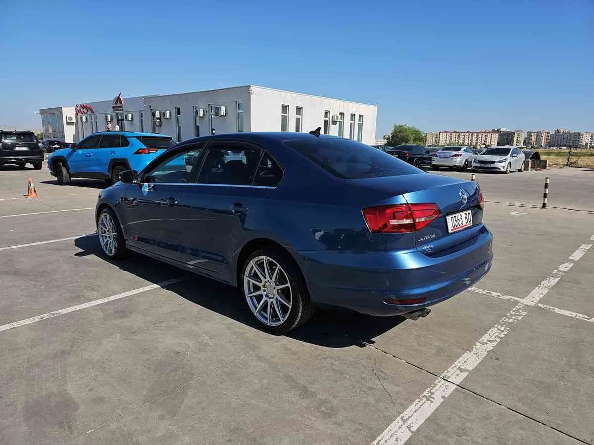 VOLKSWAGEN Jetta - 6