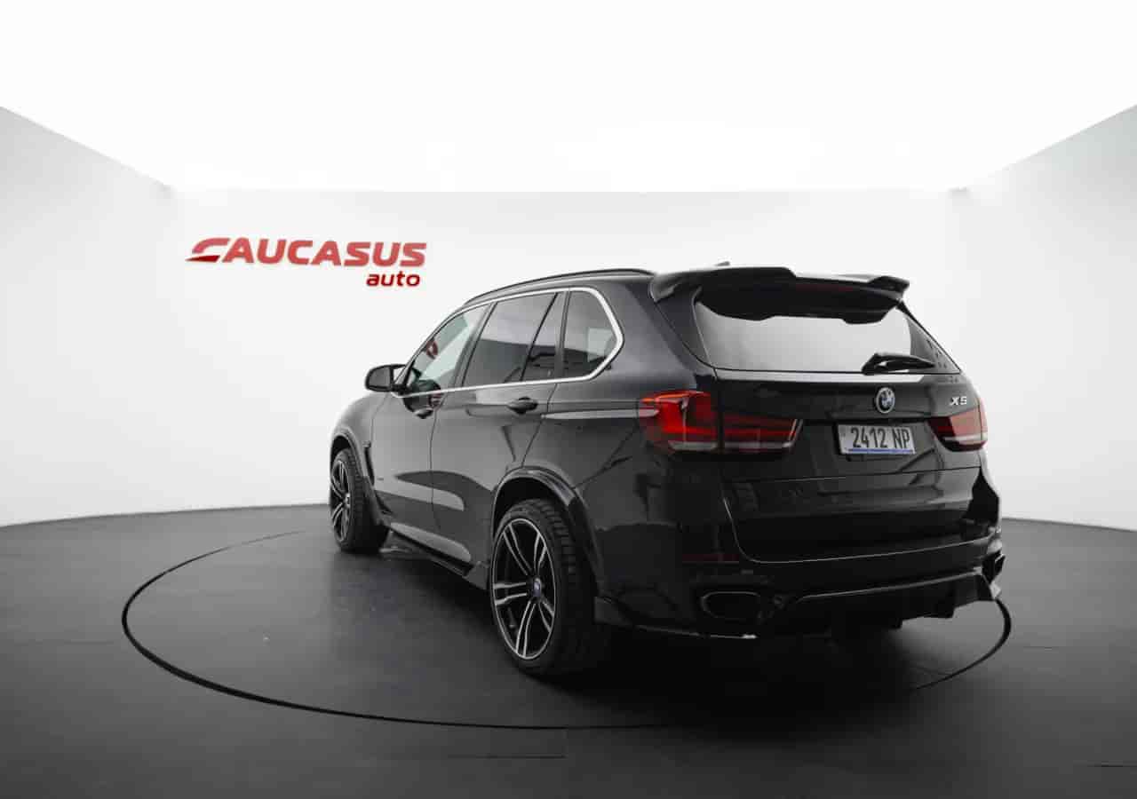 BMW X5 - 6