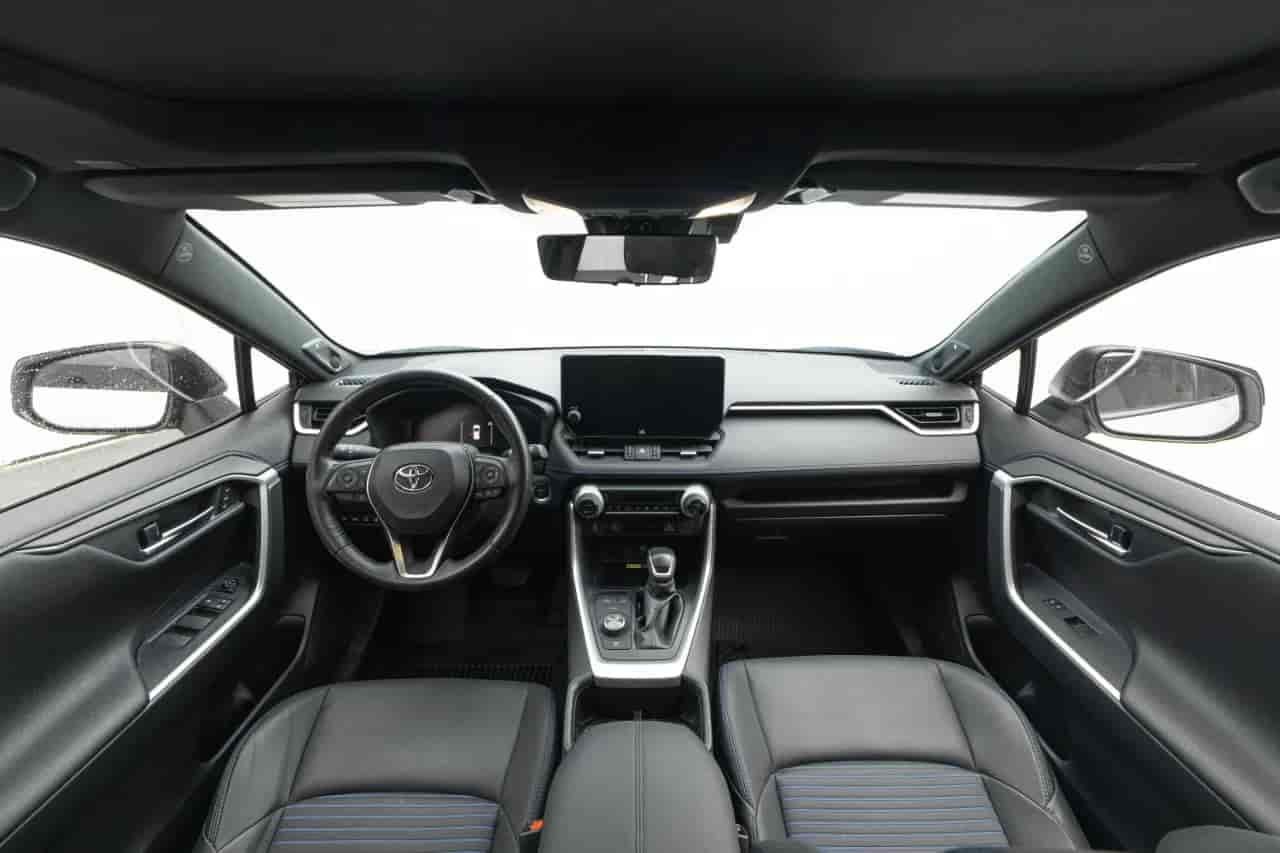 TOYOTA RAV4 - 9