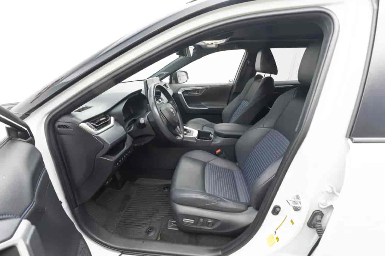 TOYOTA RAV4 - 10