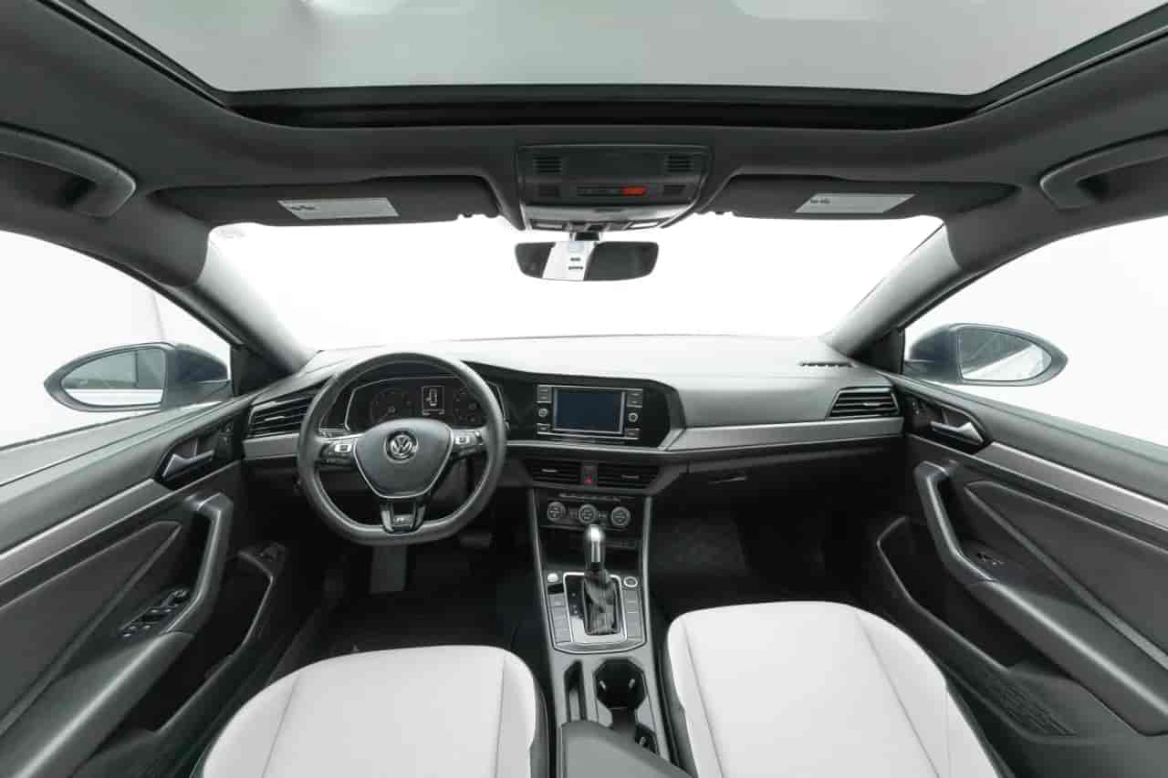 VOLKSWAGEN Jetta - 9