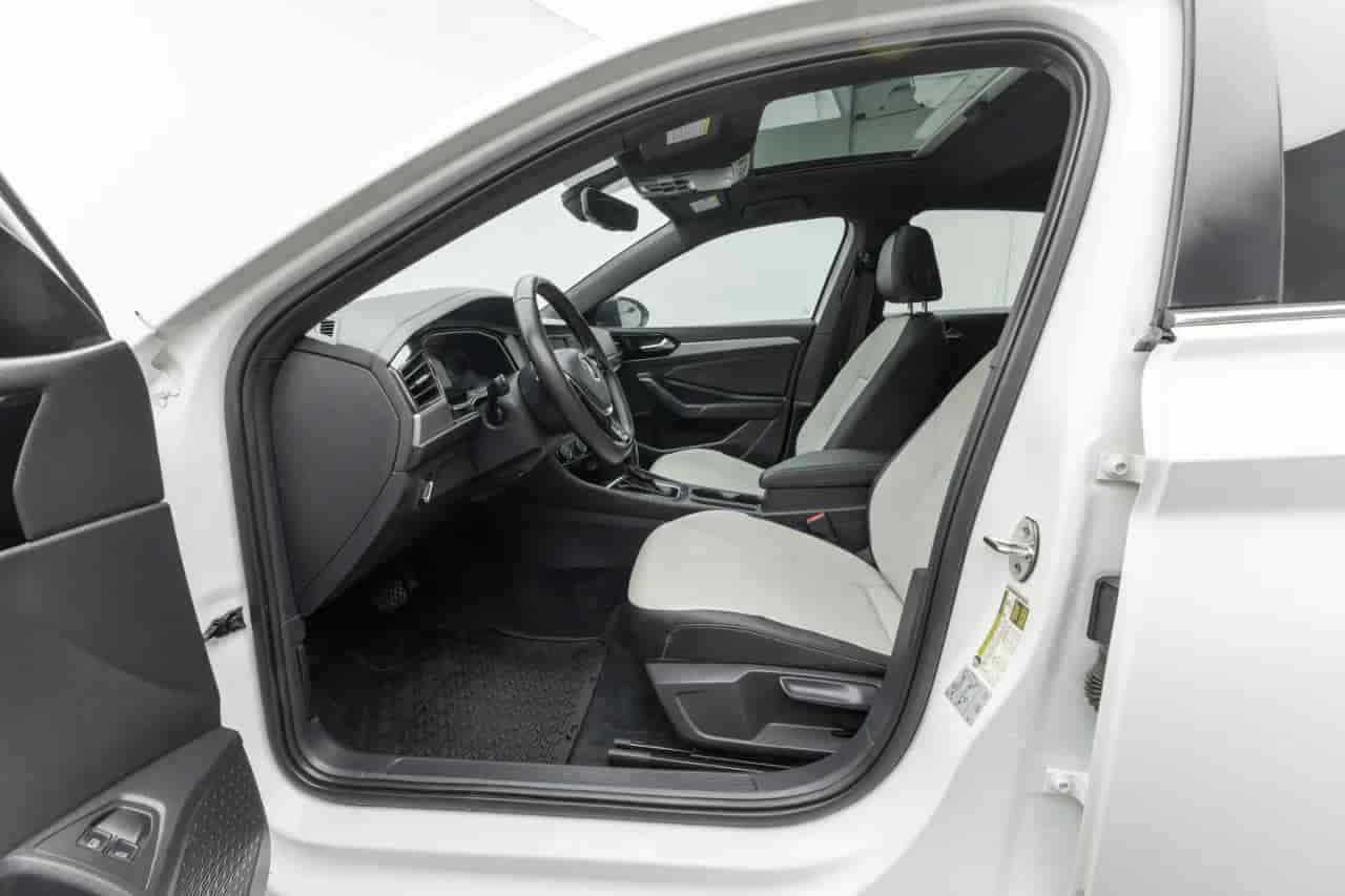 VOLKSWAGEN Jetta - 10