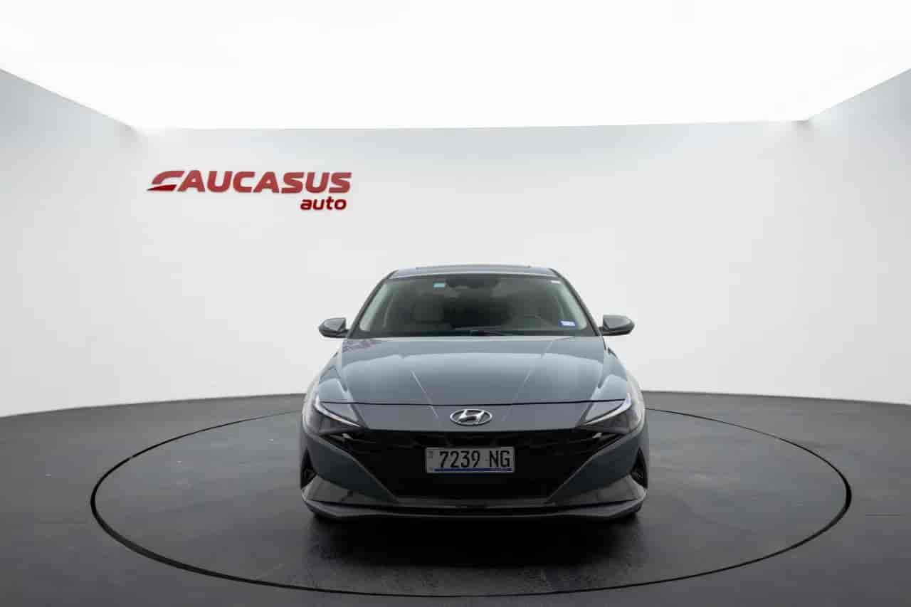HYUNDAI Elantra - 2