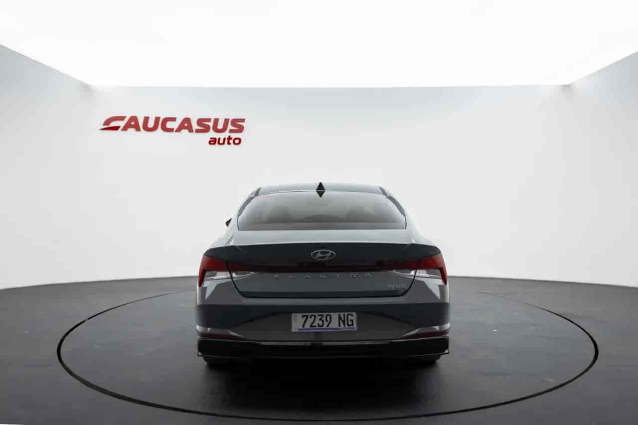 HYUNDAI Elantra - 5