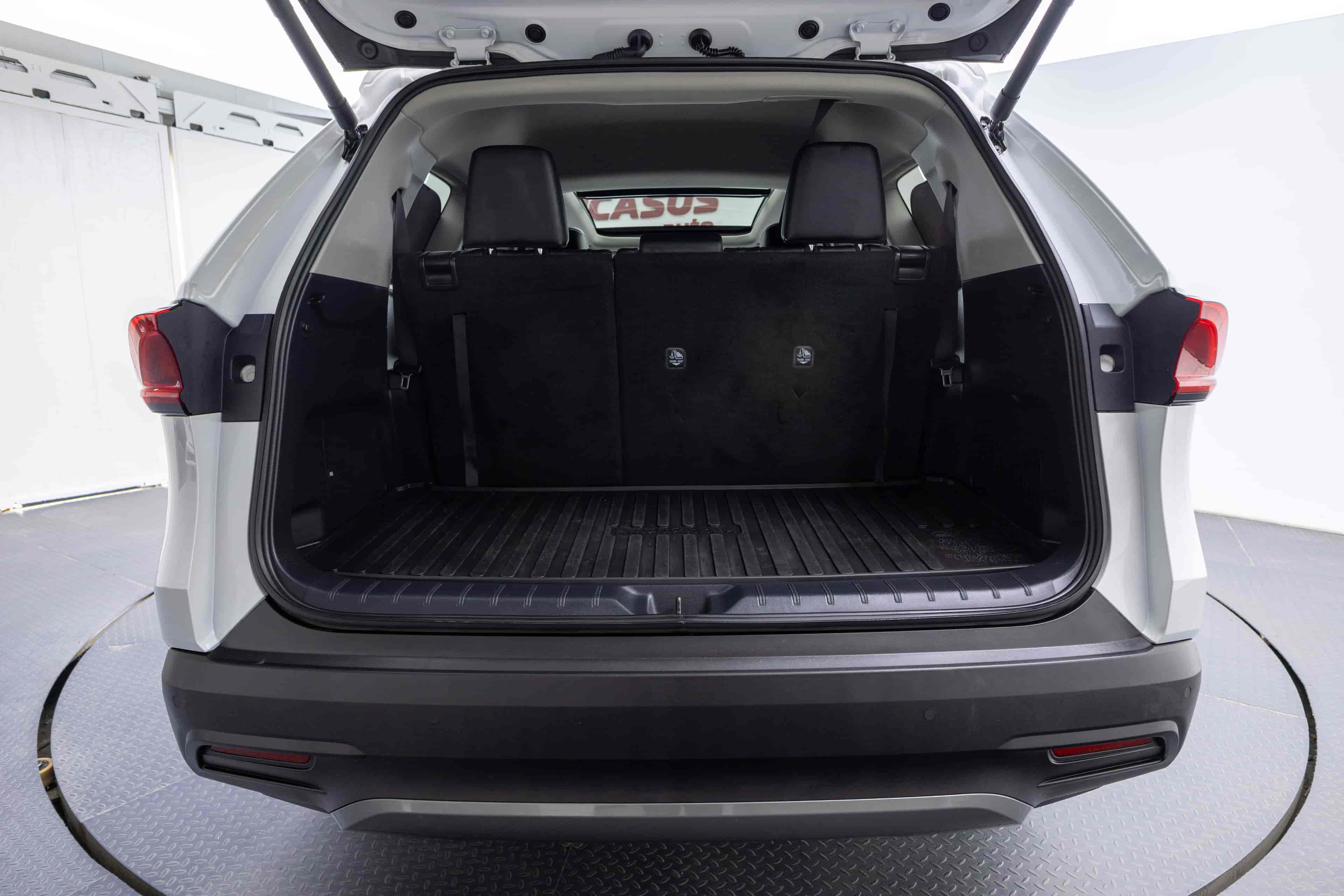 TOYOTA Grand Highlander - 7
