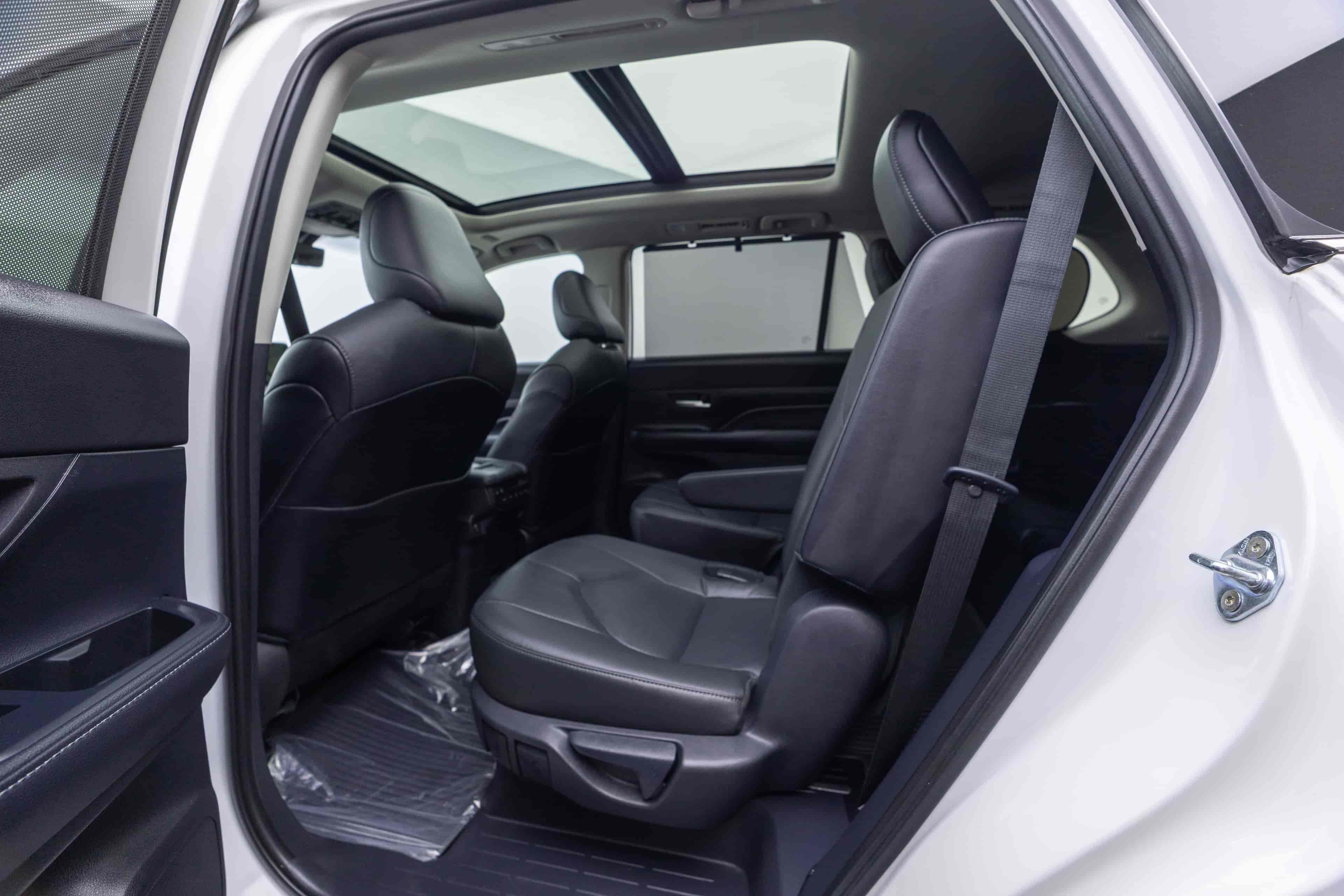 TOYOTA Grand Highlander - 8