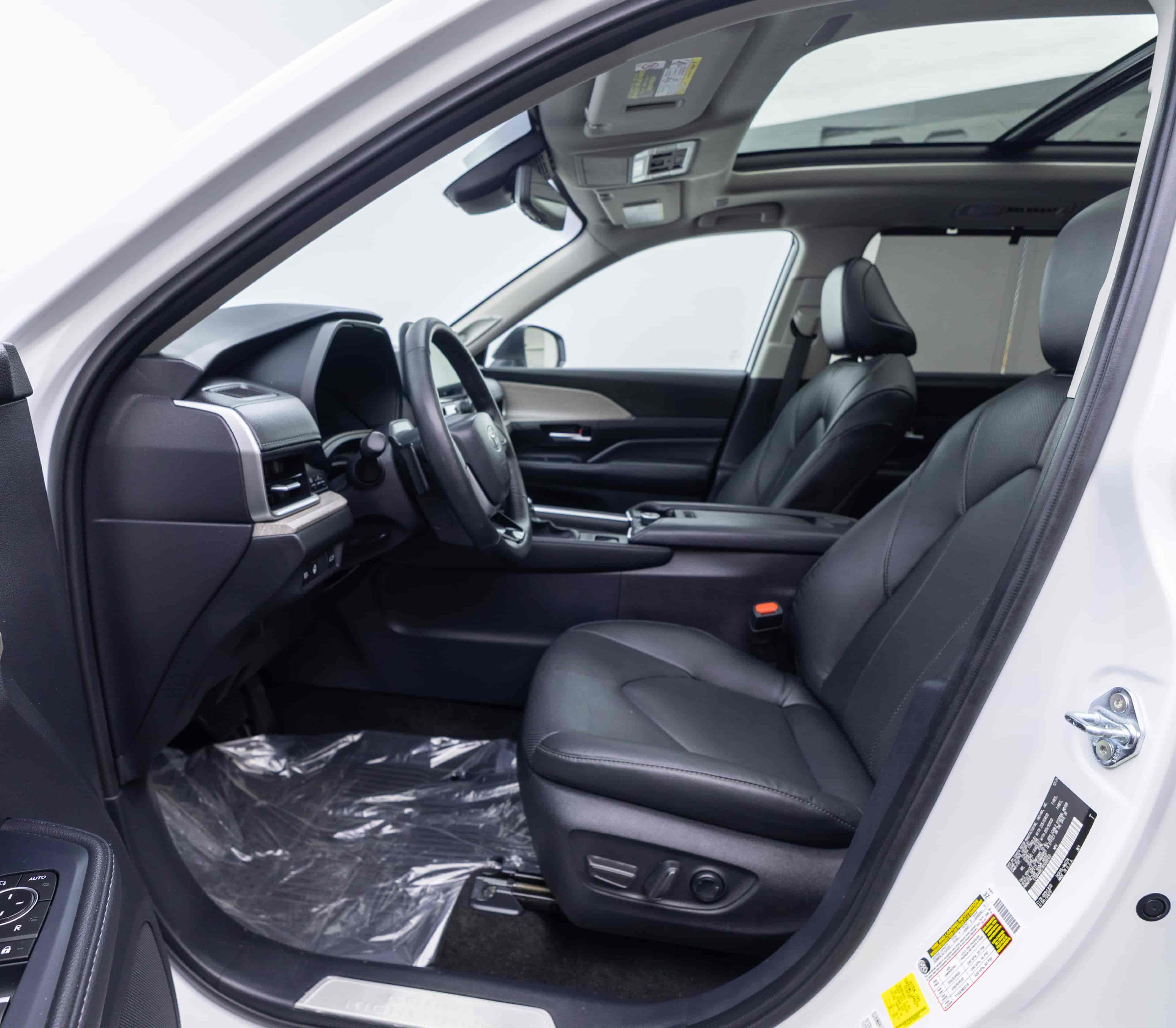 TOYOTA Grand Highlander - 10