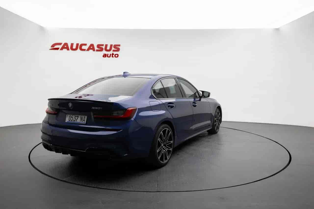 BMW 3-Series - 4