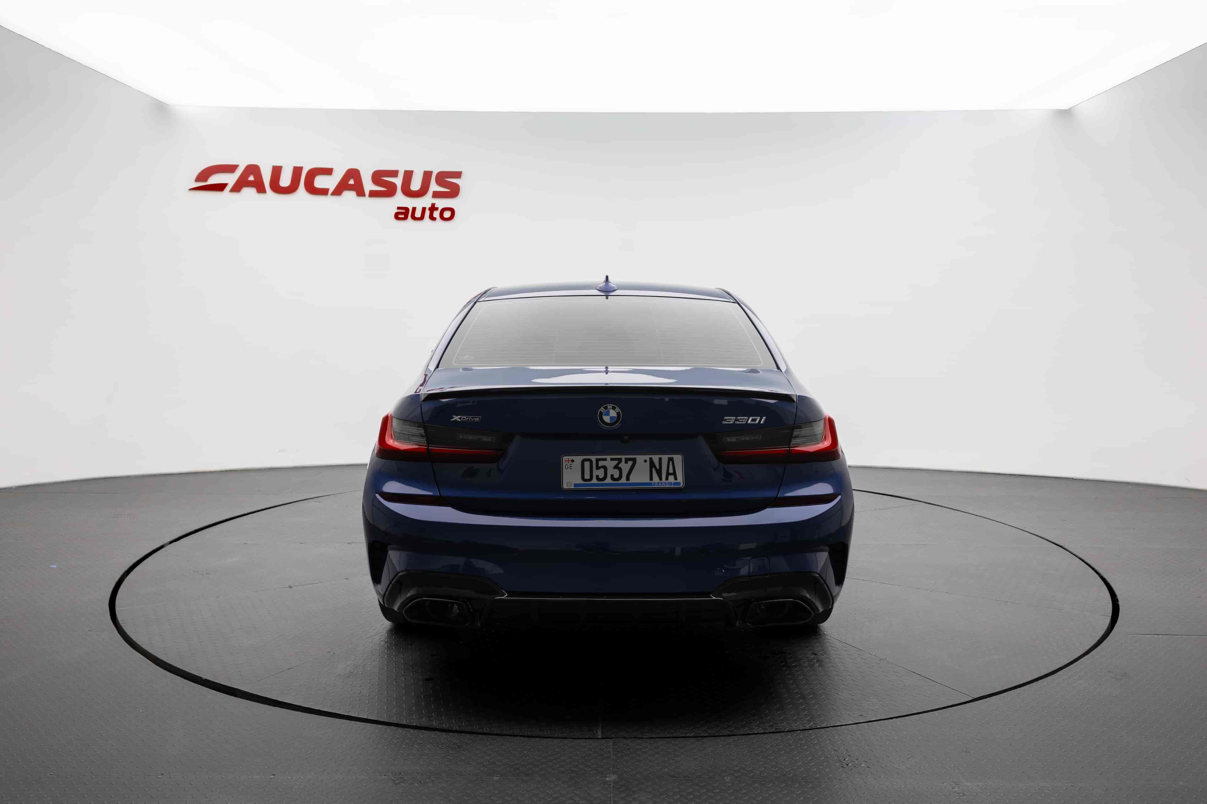 BMW 330i - 5