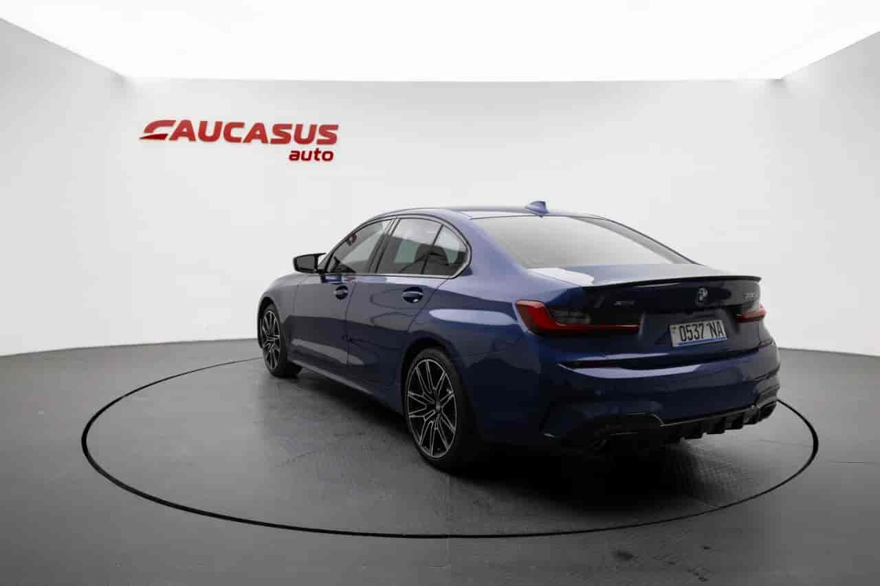 BMW 3-Series - 6