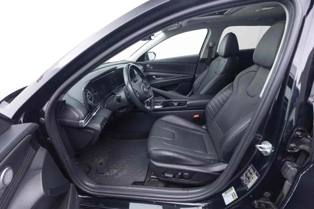 HYUNDAI Elantra - 10