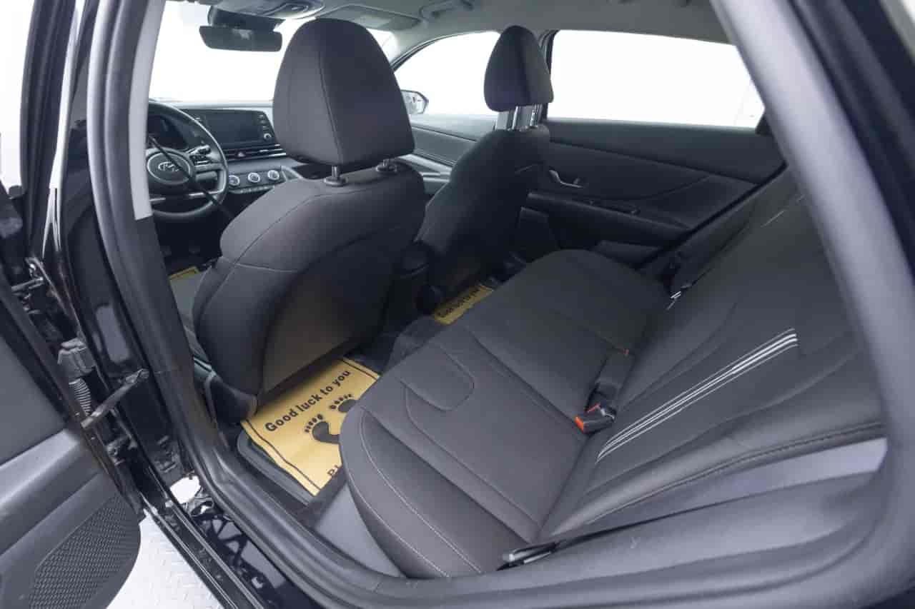 HYUNDAI Elantra - 8