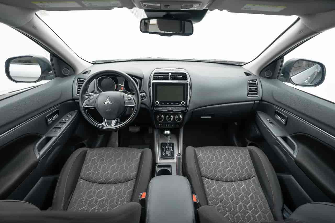 MITSUBISHI Outlander Sport - 9