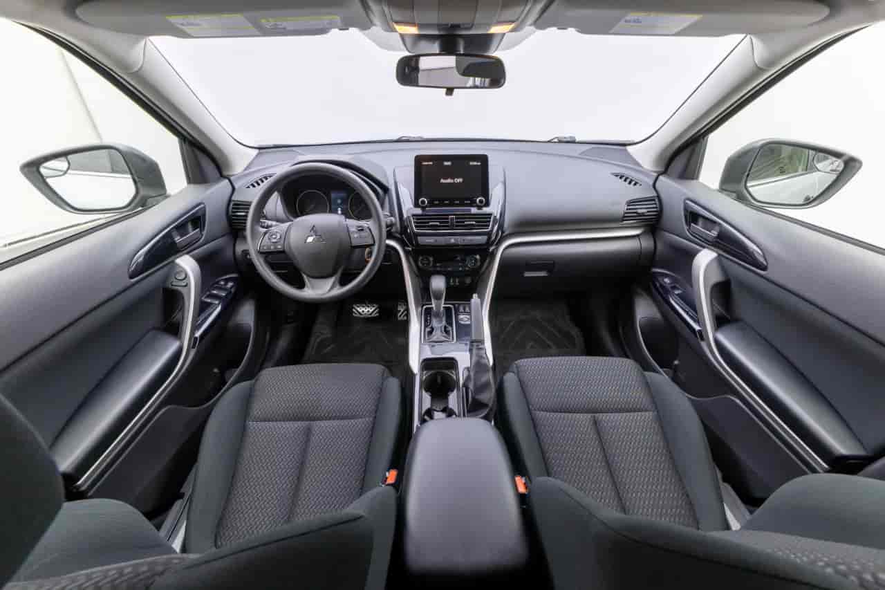 MITSUBISHI Eclipse Cross - 9