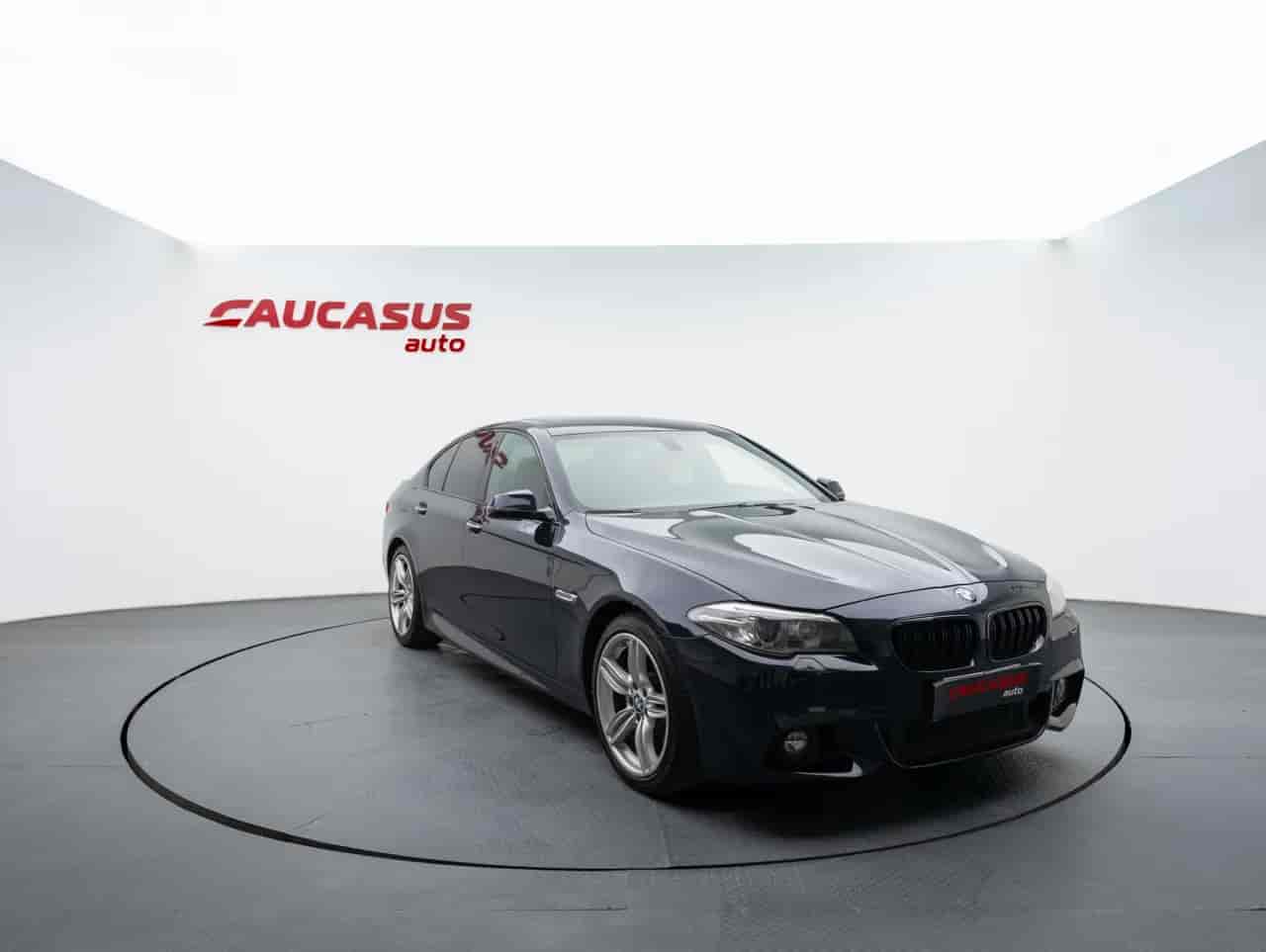 BMW 5-Series - 3