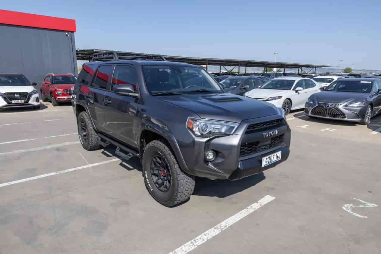 TOYOTA 4-Runner - 3