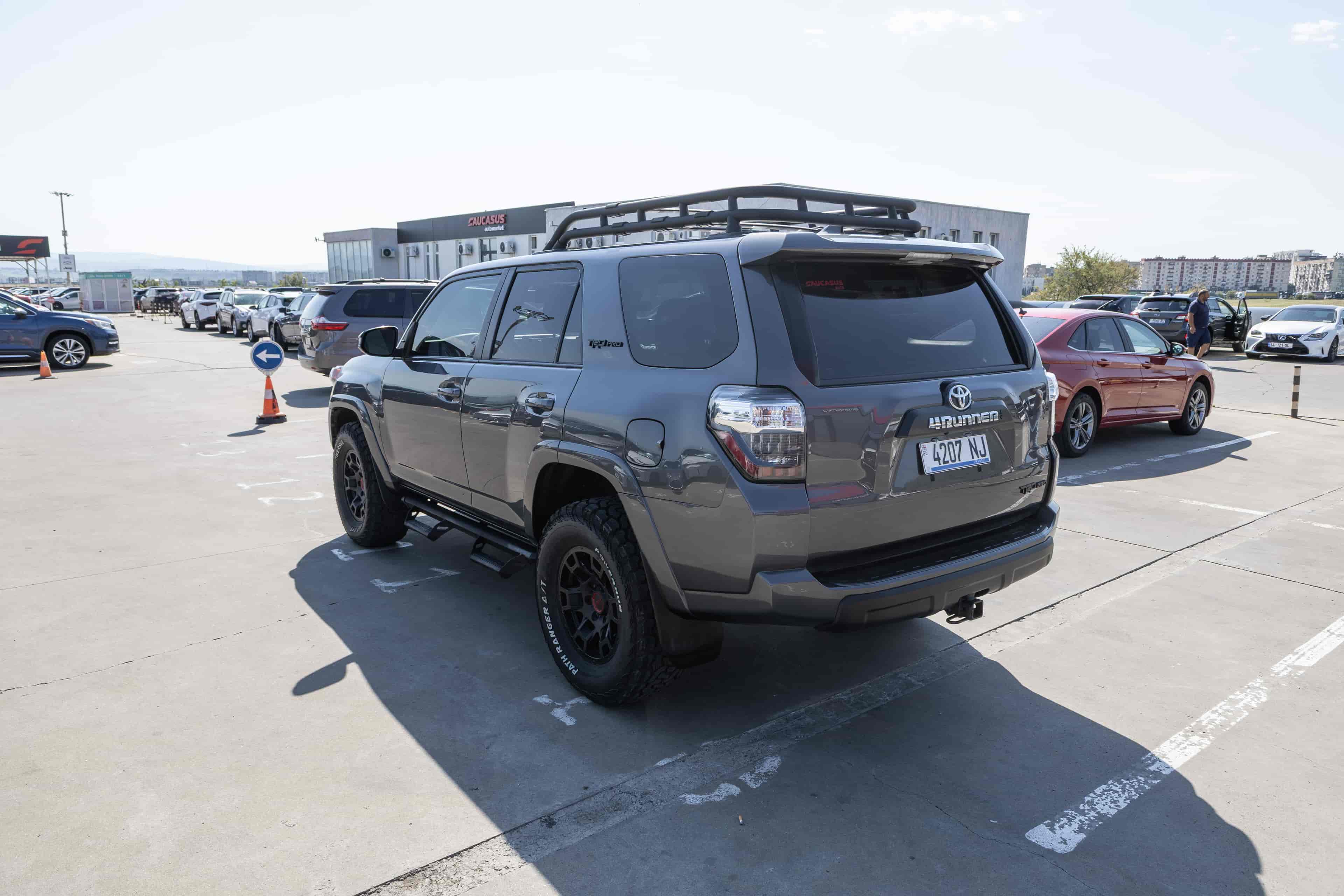 TOYOTA 4Runner - 6