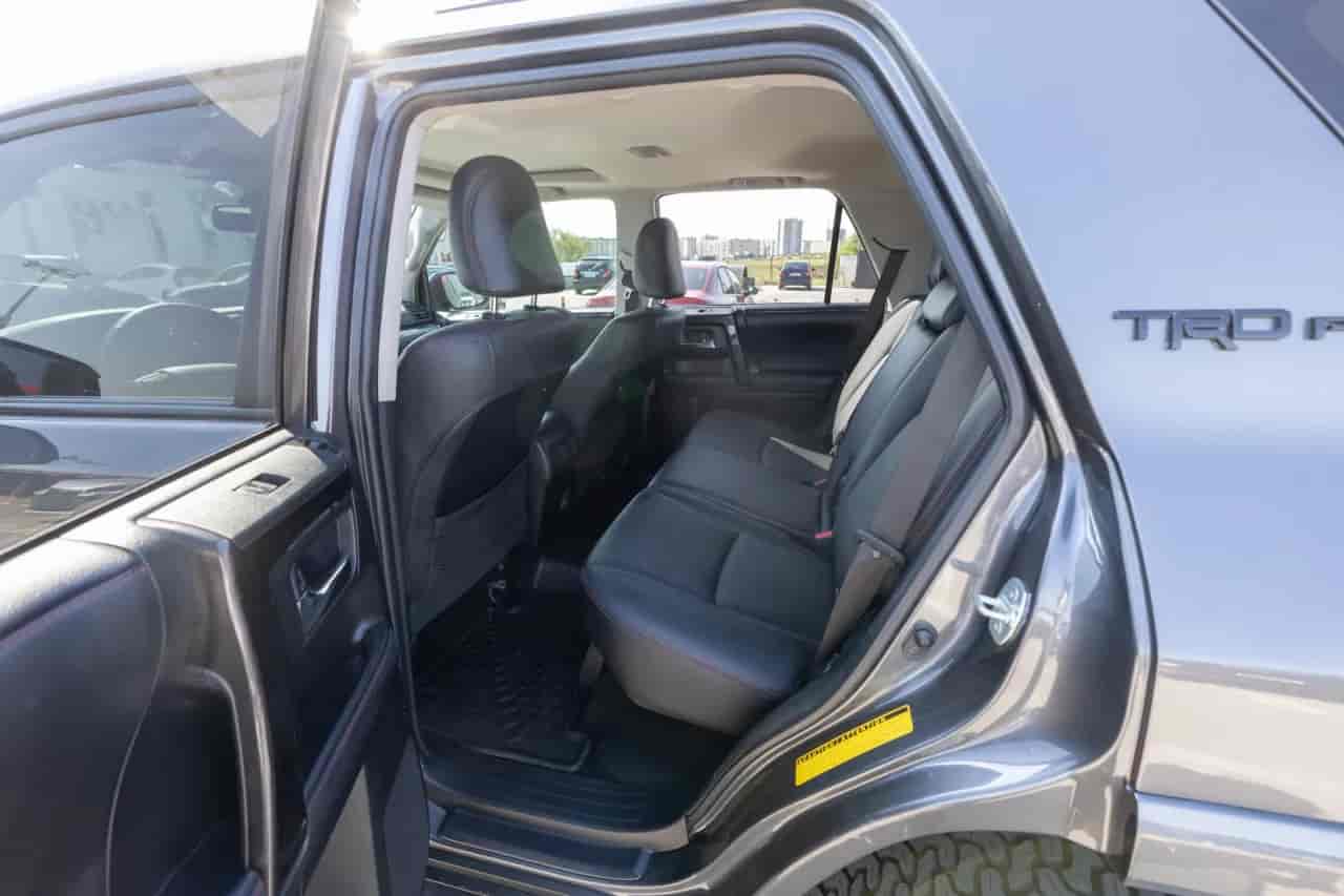 TOYOTA 4-Runner - 8