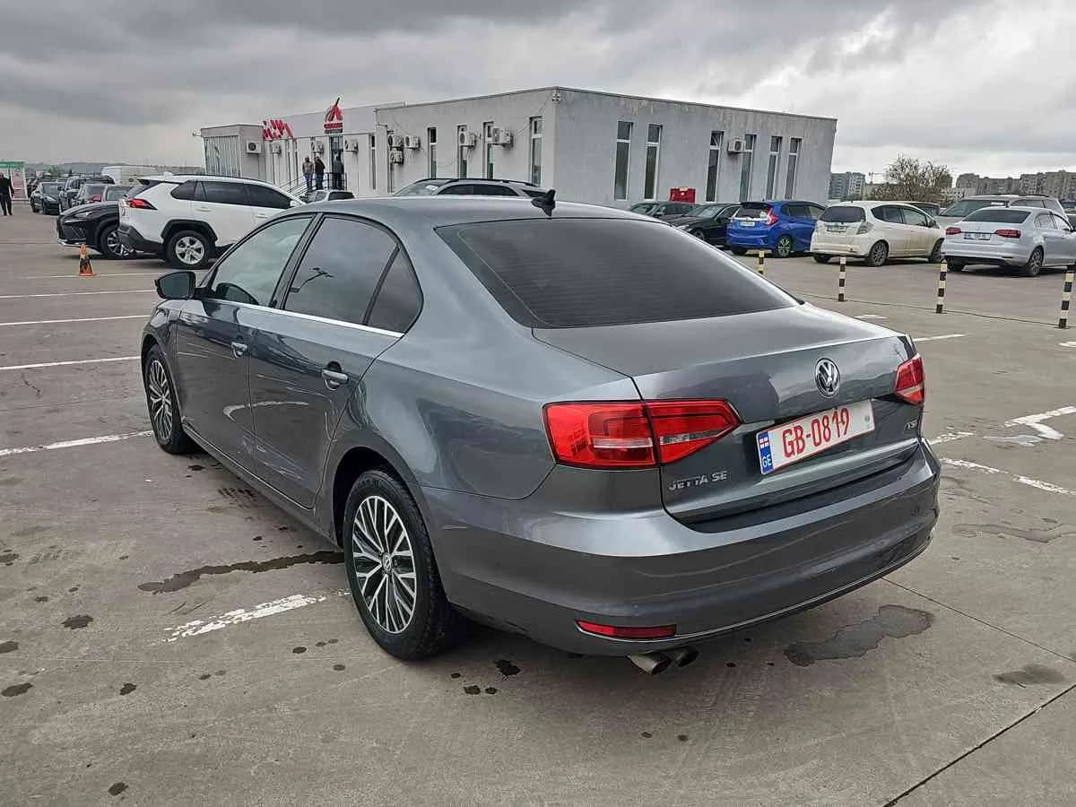 VOLKSWAGEN Jetta - 6