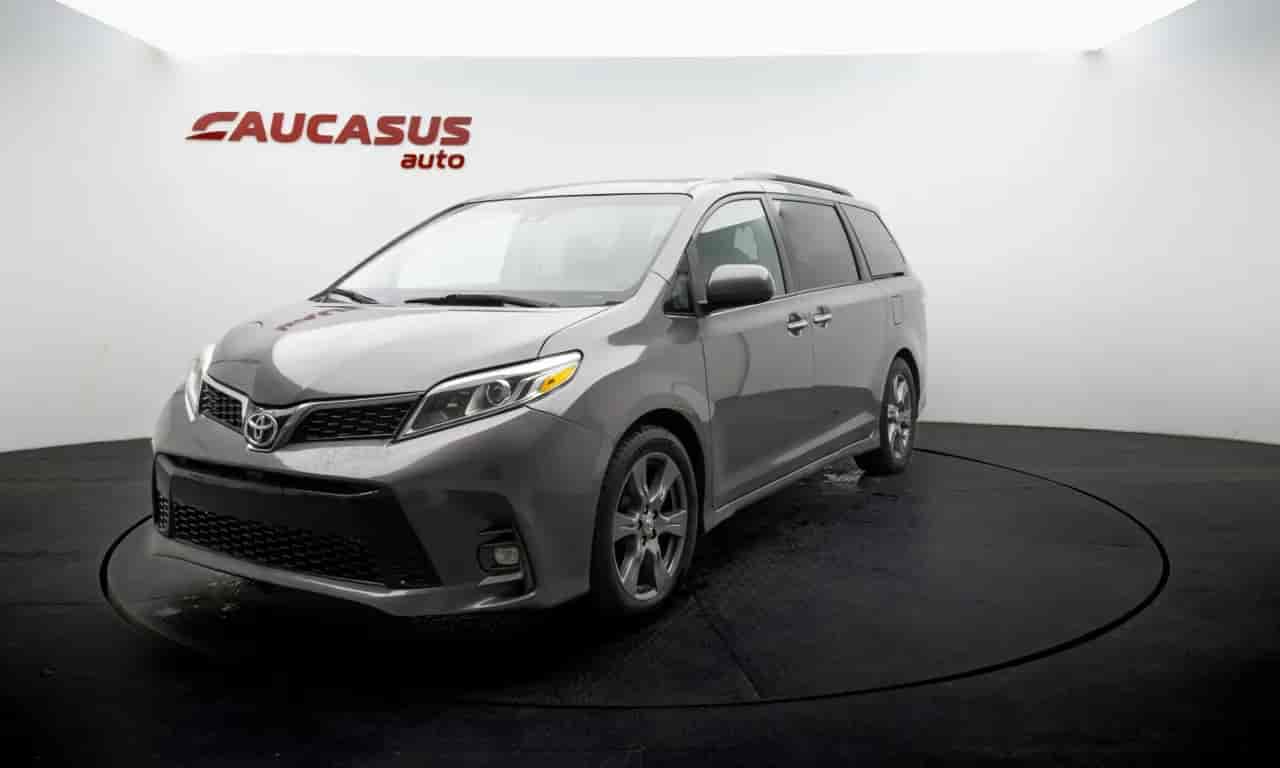 TOYOTA Sienna - 1