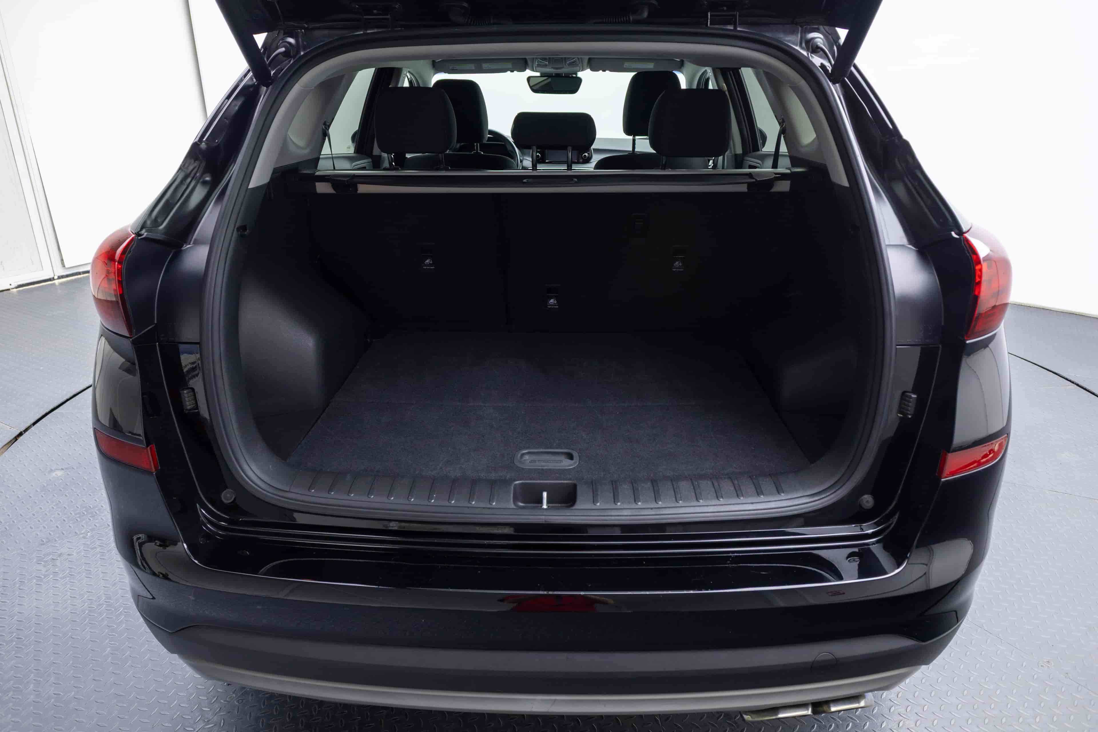 HYUNDAI Tucson - 7