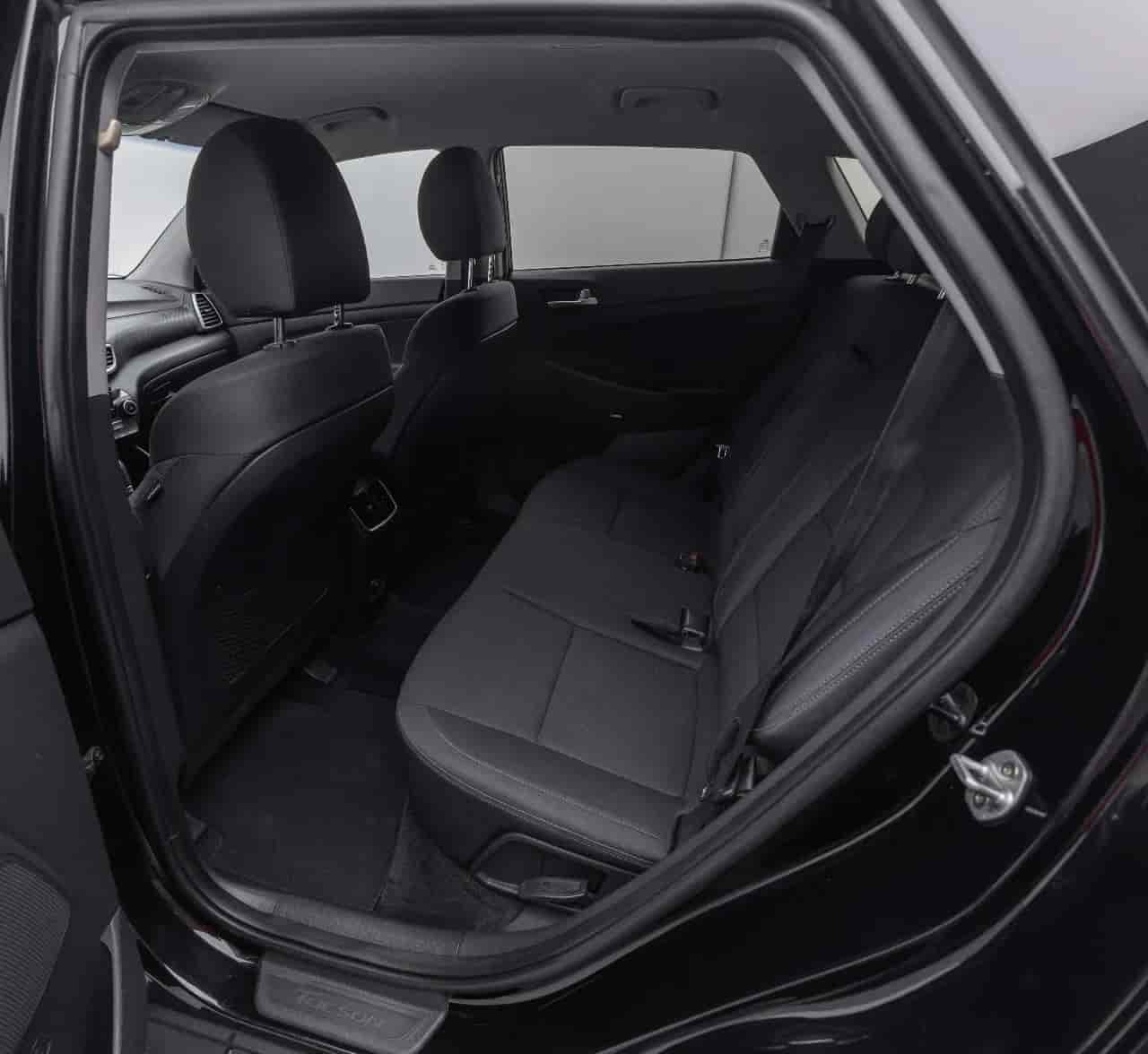 HYUNDAI Tucson - 8