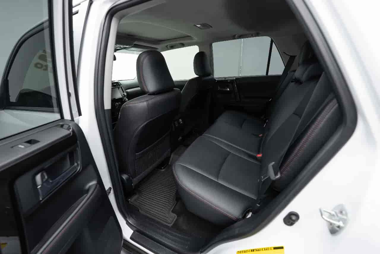TOYOTA 4Runner - 8