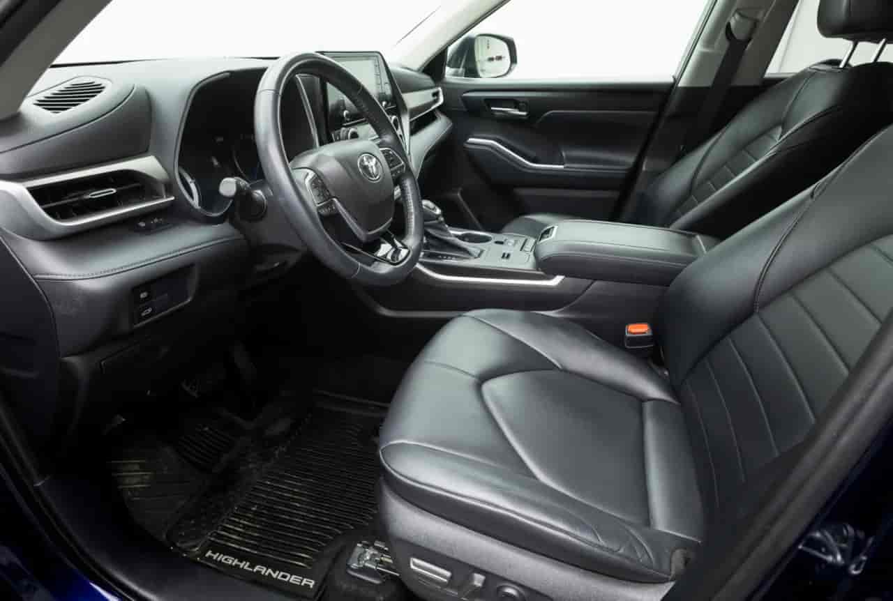 TOYOTA Highlander - 7