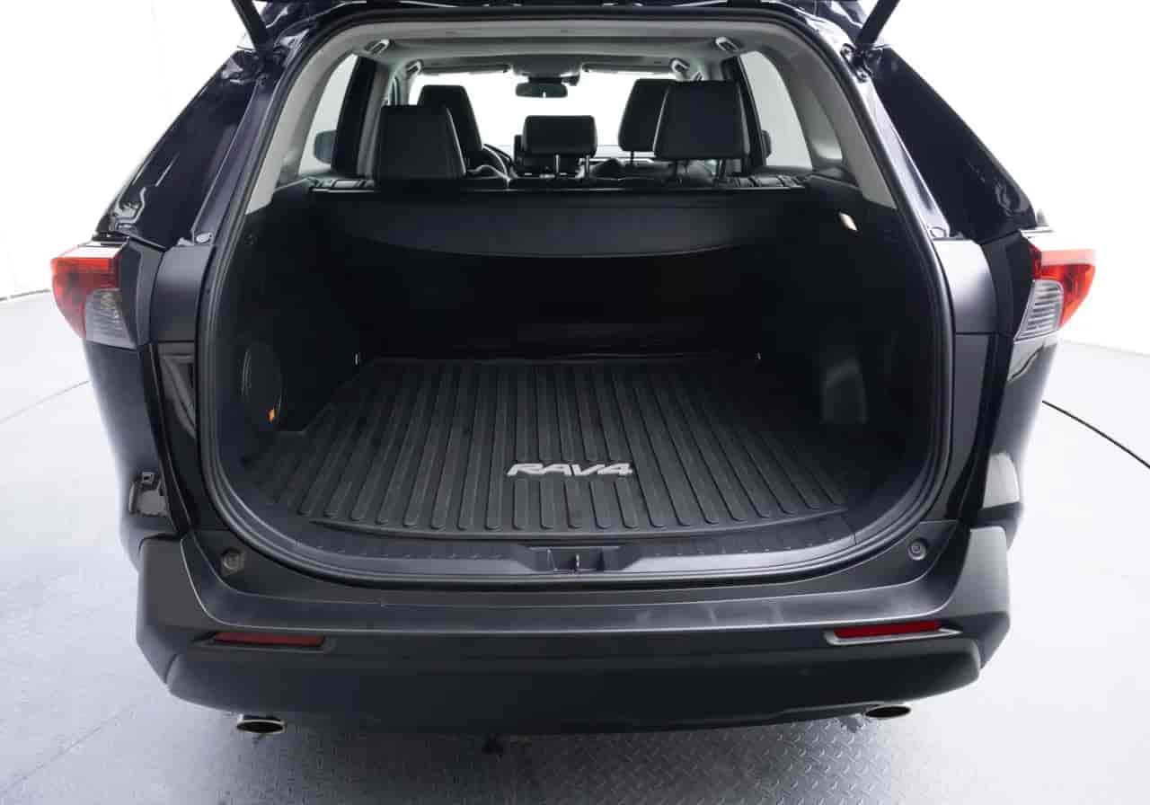 TOYOTA RAV4 - 8