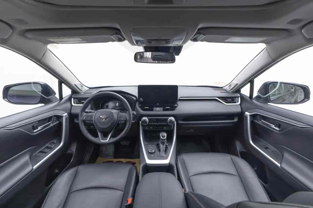 TOYOTA RAV4 - 10