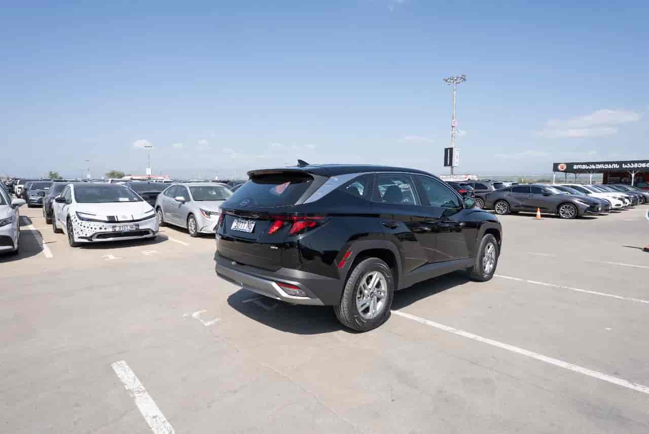 HYUNDAI Tucson - 4