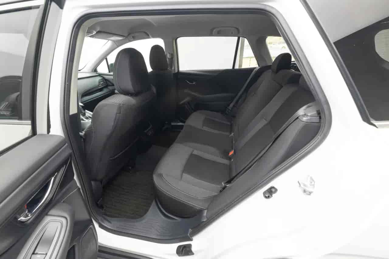 SUBARU Outback - 8