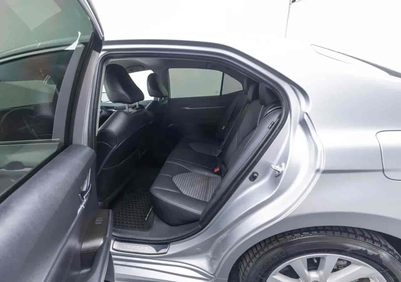 TOYOTA Camry - 8