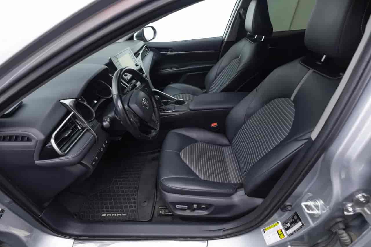 TOYOTA Camry - 10