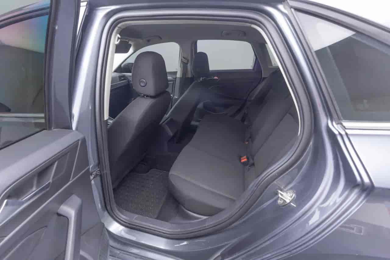 VOLKSWAGEN Jetta - 8