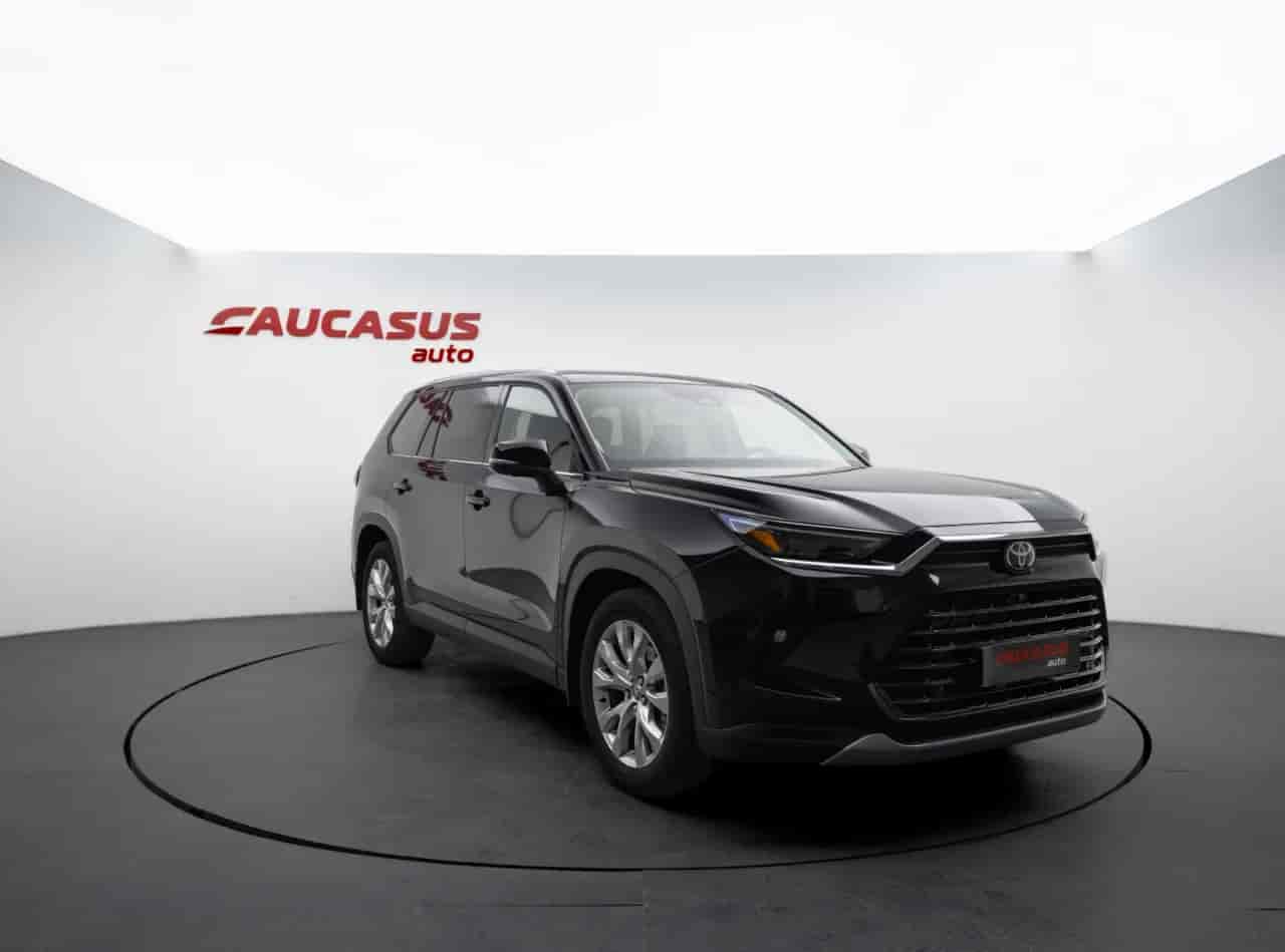 TOYOTA Grand Highlander - 3