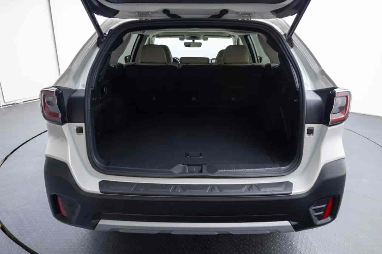 SUBARU Outback - 7