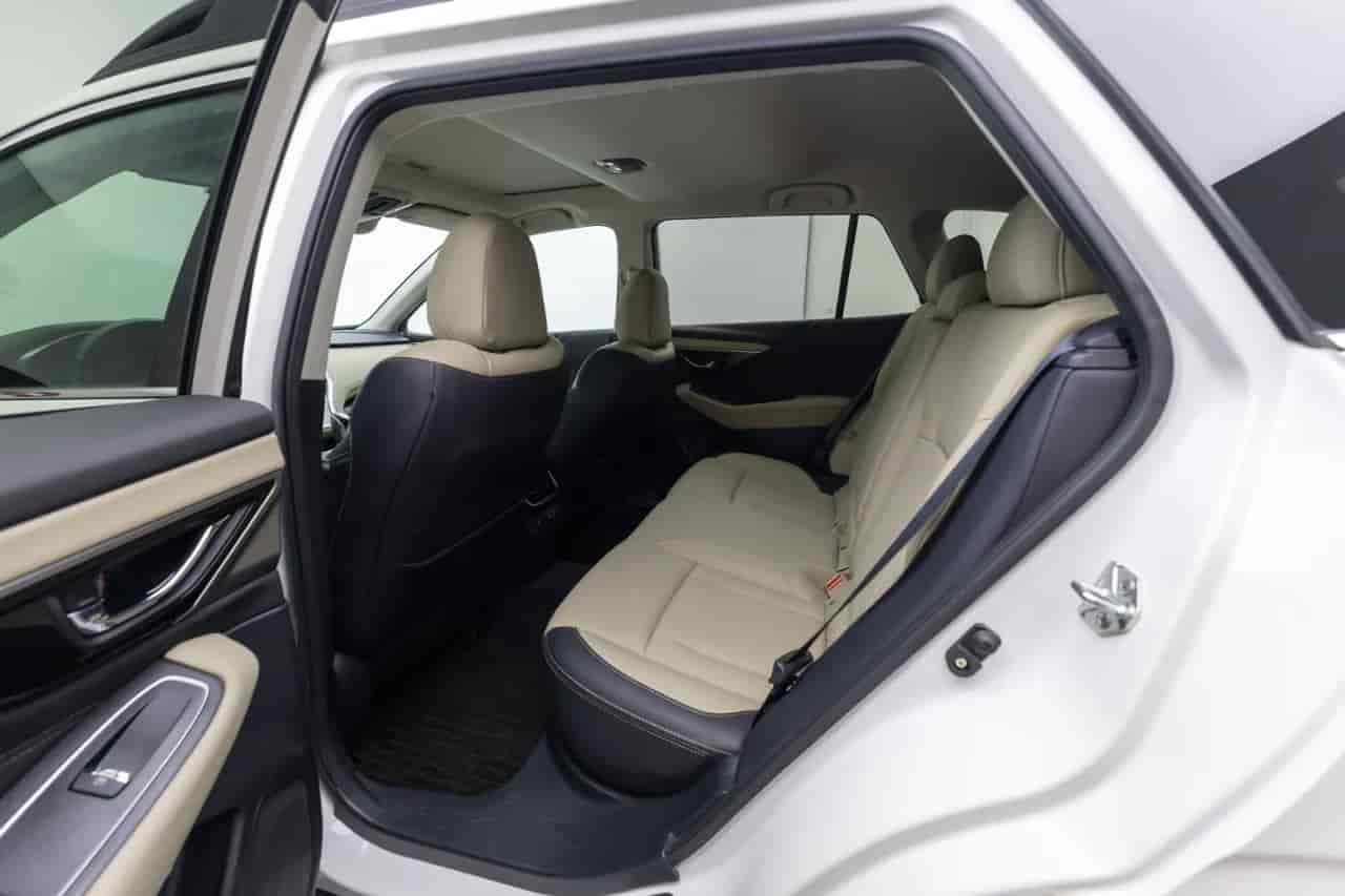 SUBARU Outback - 8