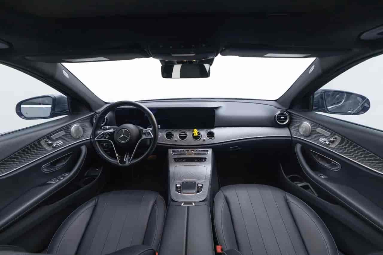 MERCEDES-BENZ E-Class - 9