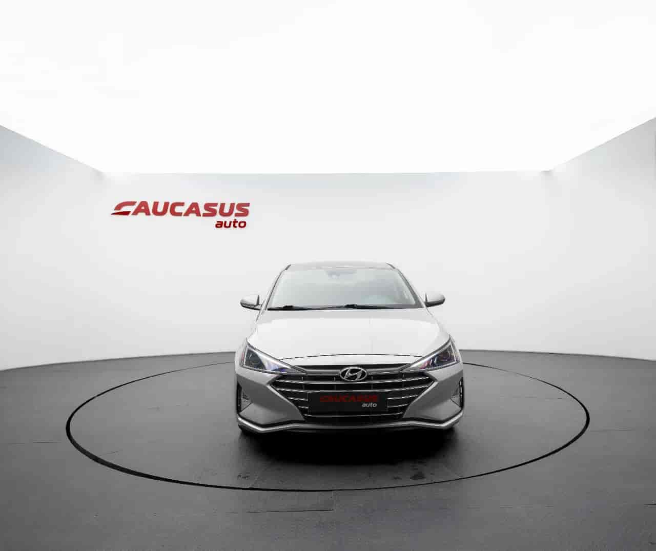 HYUNDAI Elantra - 2