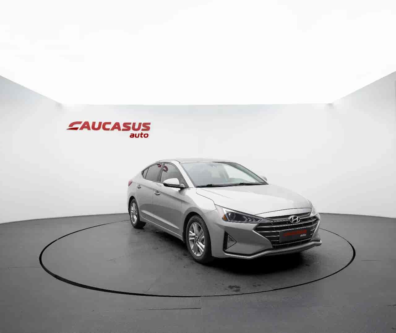 HYUNDAI Elantra - 3